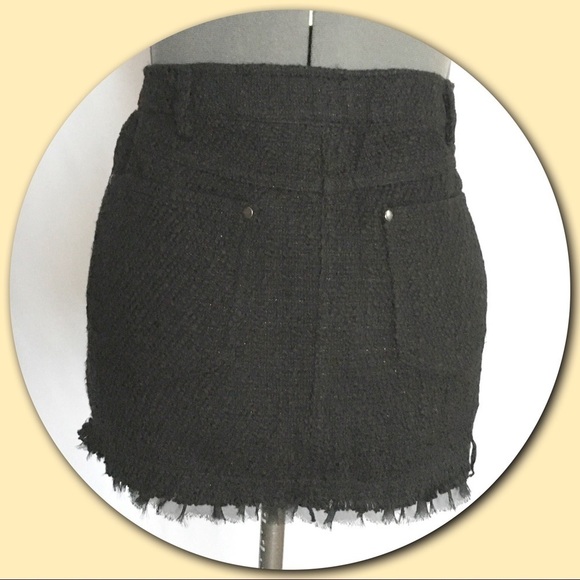 𝅺forever 21 💕Black Nubby Mini Skirt💕 - Picture 2 of 4